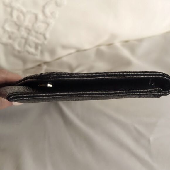 Black Clutch With Pseudo Skull Design 💀 Super Slim /Crossbody- Removable Chain - Picture 13 of 16